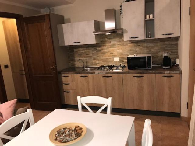 Sunset House Apartment Кастильончело Екстериор снимка