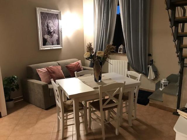 Sunset House Apartment Кастильончело Екстериор снимка