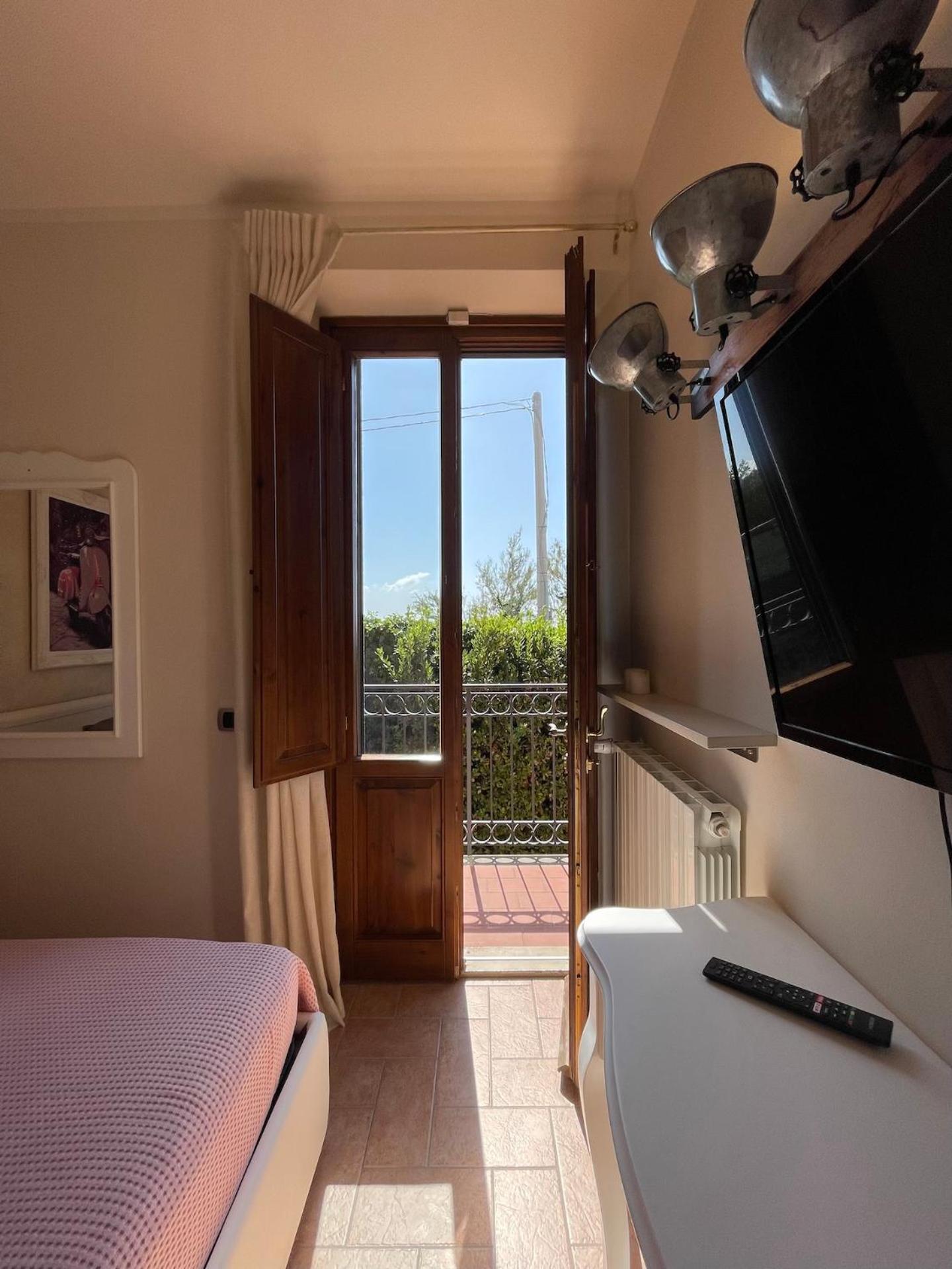 Sunset House Apartment Кастильончело Екстериор снимка