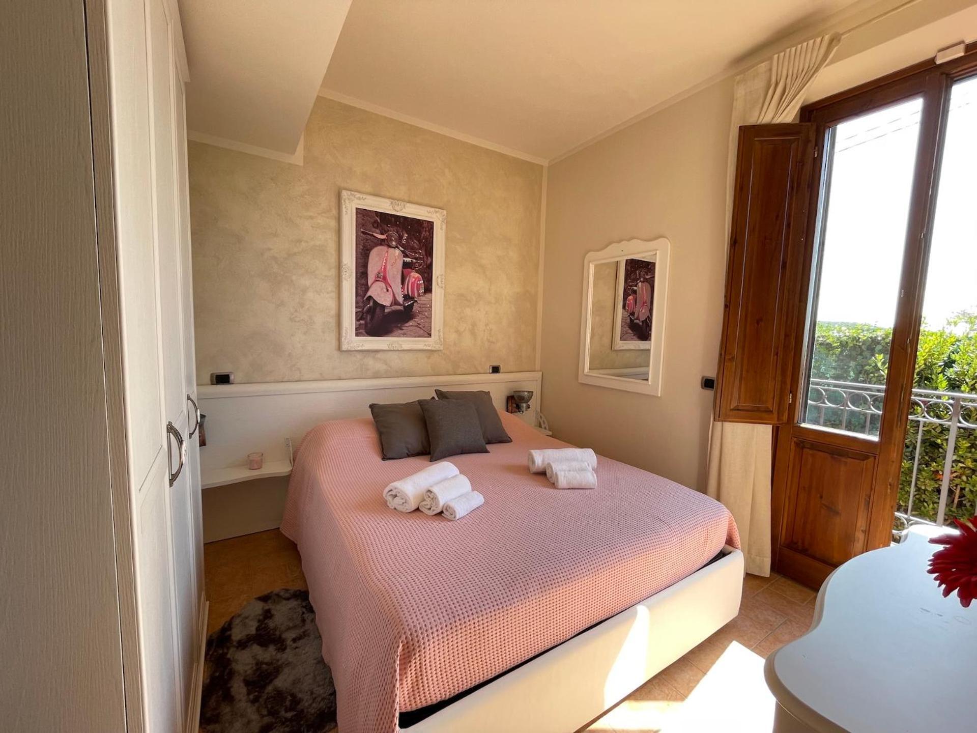 Sunset House Apartment Кастильончело Екстериор снимка
